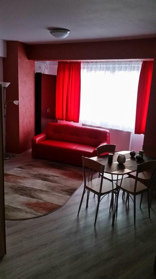 Kolonaki Domus Apartment ยาช ภายนอก รูปภาพ