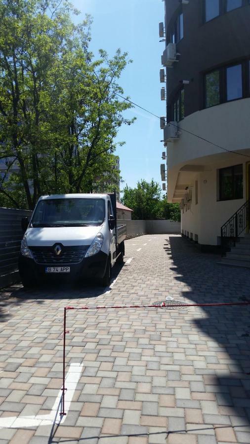 Kolonaki Domus Apartment ยาช ภายนอก รูปภาพ