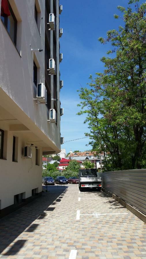 Kolonaki Domus Apartment ยาช ภายนอก รูปภาพ