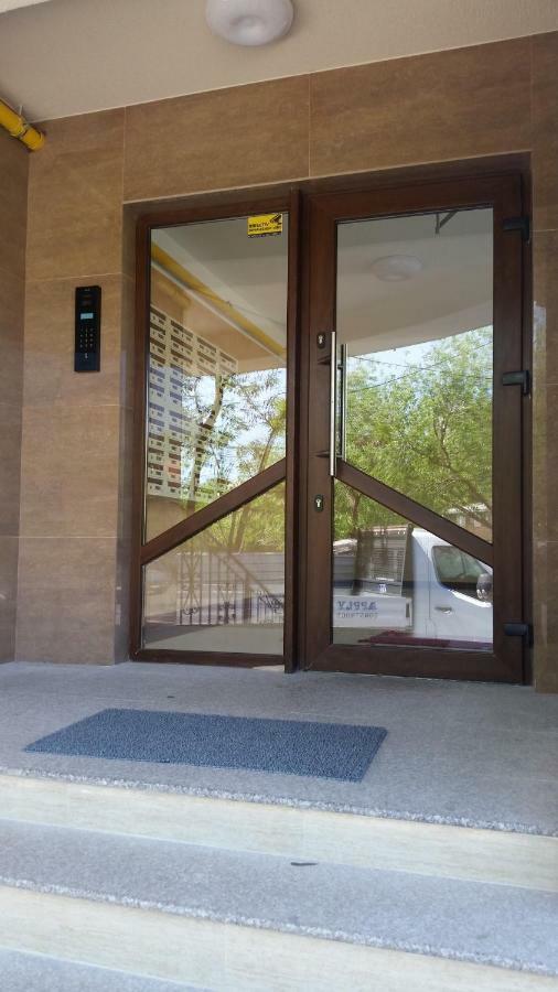 Kolonaki Domus Apartment ยาช ภายนอก รูปภาพ