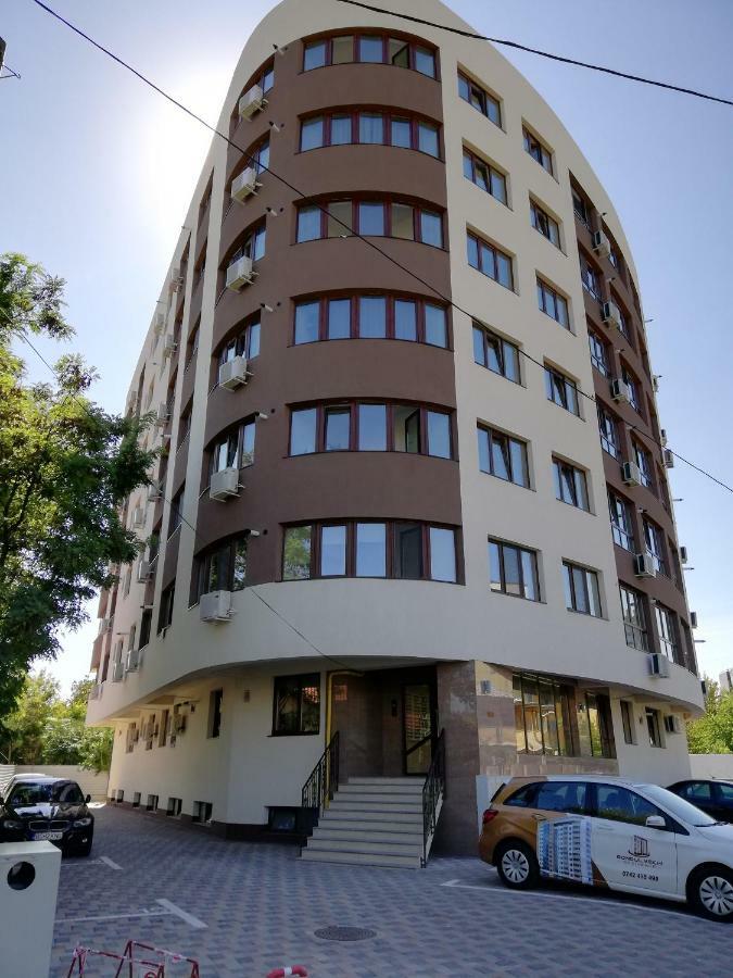 Kolonaki Domus Apartment ยาช ภายนอก รูปภาพ