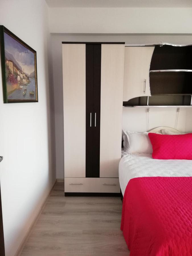 Kolonaki Domus Apartment ยาช ภายนอก รูปภาพ